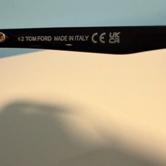 Tom Ford Isabella-02 TF915 Cat Eye Sunglasses Black Gradient - Picture 8 of 11
